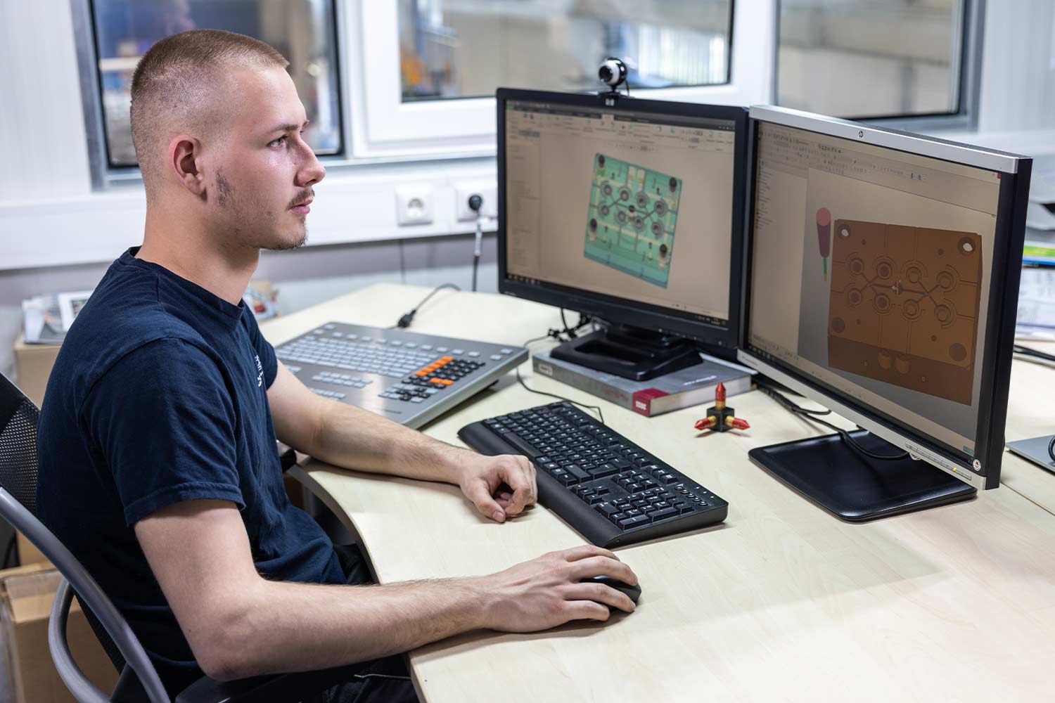 Werkzeugkonstruktion am CAD-Arbeitsplatz